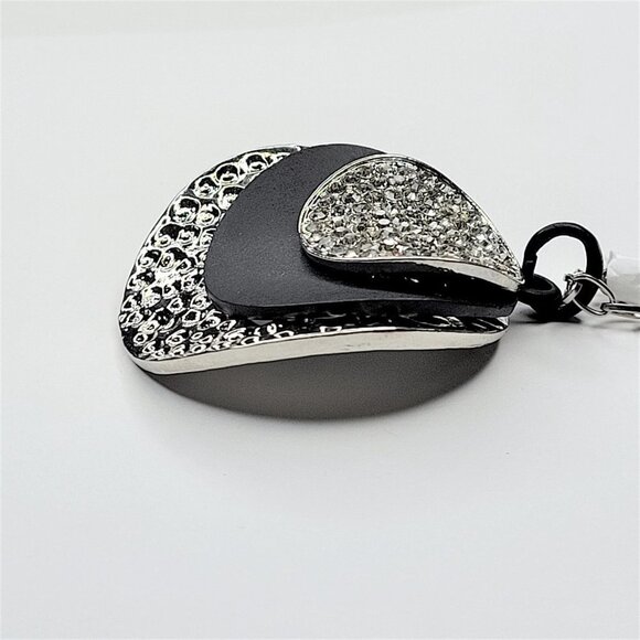 Round Crystal and Black Pendant Necklace - Picture 5 of 11